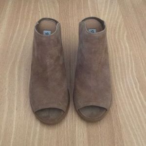 Steve Madden Nollla peep toe mule